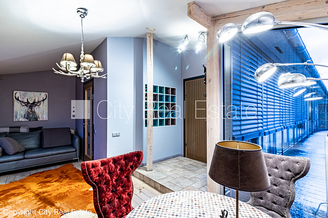 Фасадный дом, реновированный дом, вход с улицы, лифт, терасса, окна выходят в обе Рига - изображение 14