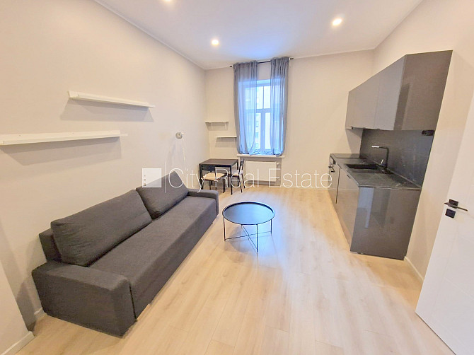 Фасадный дом, реновированный дом, закрытый двор, вход с улицы и со двора, лифт, Рига - изображение 3