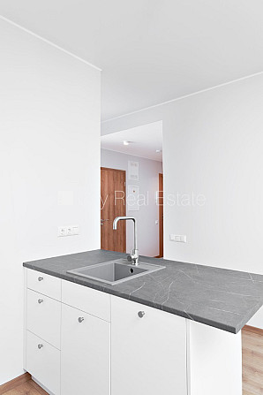 Renovēta māja, apsaimniekošanas maksa mēnesī 91,74 EUR, labiekārtots apzaļumots pagalms, Rīga - foto 5