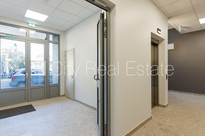 Renovēta māja, apsaimniekošanas maksa mēnesī 91,74 EUR, labiekārtots apzaļumots pagalms, Rīga - foto 16