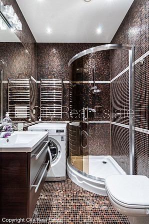 Projekts - De Luxe, jaunceltne, labiekārtota apzaļumota teritorija, bruģēts piebraucamais Rīga - foto 19