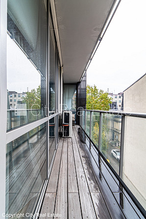 Projekts - De Luxe, jaunceltne, labiekārtota apzaļumota teritorija, bruģēts piebraucamais Rīga - foto 9