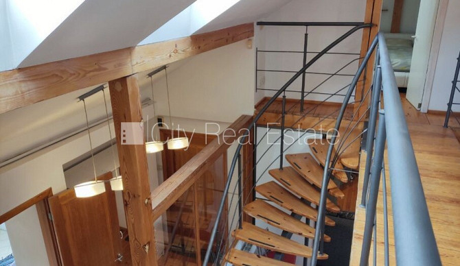 Fasādes māja, ieeja no ielas, mansards, sauna, caurstaigājamas izolētas istabas, augstie Rīga - foto 13