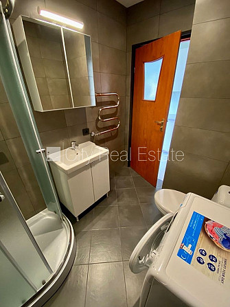 Fasādes māja, renovēta māja, slēgts pagalms, ieeja no ielas, ir lifts, kāpņu telpa pēc Rīga - foto 8