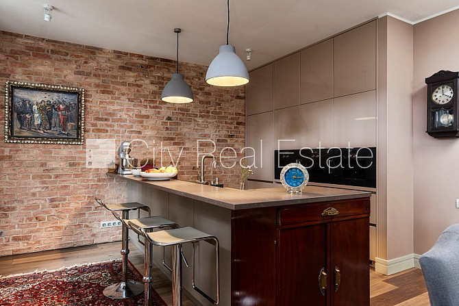 Privātmāja, labiekārtota apzaļumota teritorija, bruģēts piebraucamais ceļš, iežogota Jūrmala - foto 6