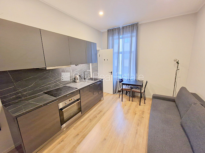 Fasādes māja, renovēta māja, slēgts pagalms, ieeja no ielas un pagalma, ir lifts, kāpņu Rīga - foto 7