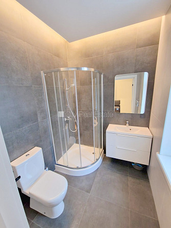 Fasādes māja, renovēta māja, slēgts pagalms, ieeja no ielas un pagalma, ir lifts, kāpņu Rīga - foto 11