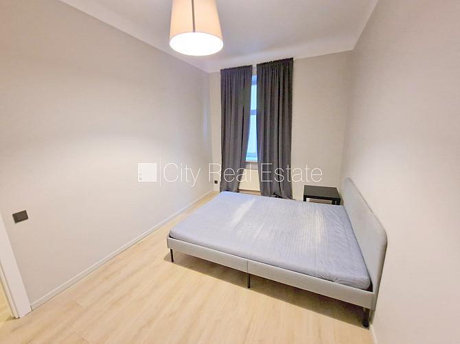 Fasādes māja, renovēta māja, slēgts pagalms, ieeja no ielas un pagalma, ir lifts, kāpņu Rīga - foto 12