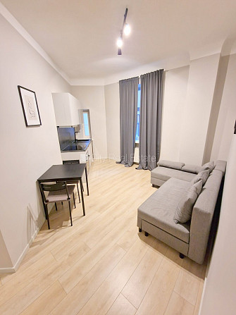 Fasādes māja, renovēta māja, slēgts pagalms, ieeja no ielas un pagalma, ir lifts, kāpņu Rīga - foto 10