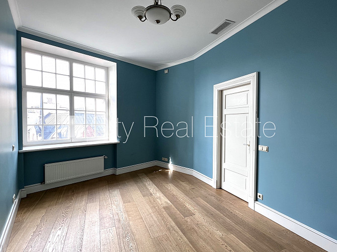 Pagalma māja, renovēta māja, slēgta teritorija, ieeja no pagalma, ir lifts, kāpņu telpa pēc Rīga - foto 5