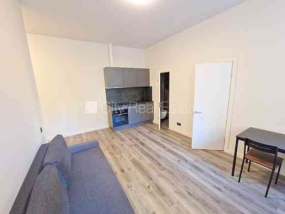 Проект - Matīsa 38 (Матиса 38), дом во дворе, реновированный дом, закрытый двор, вход с Рига