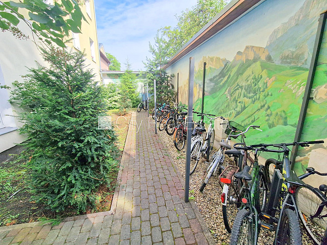 Здание во дворе, реновированный дом, закрытый двор, вход с улицы и со двора, Рига - изображение 16