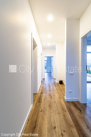 Rindu māja, energo efektīva māja, labiekārtota apzaļumota teritorija, iežogota teritorija ar Rīga - foto 6