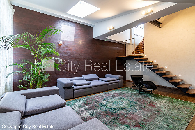 Fasādes māja, renovēta māja, slēgts pagalms, pazemes autostāvvieta, ieeja no ielas, luksuss Rīga - foto 11