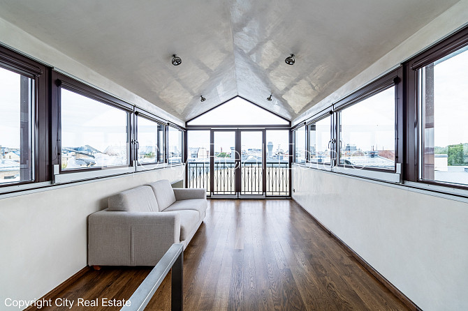 Fasādes māja, renovēta māja, slēgts pagalms, pazemes autostāvvieta, ieeja no ielas, luksuss Rīga - foto 16