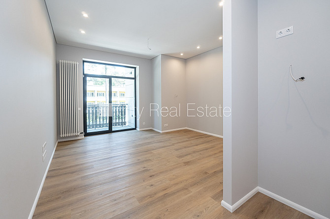 Новостройка, зеленая территория, закрытая территория, въездные ворота оснащены Юрмала - изображение 11