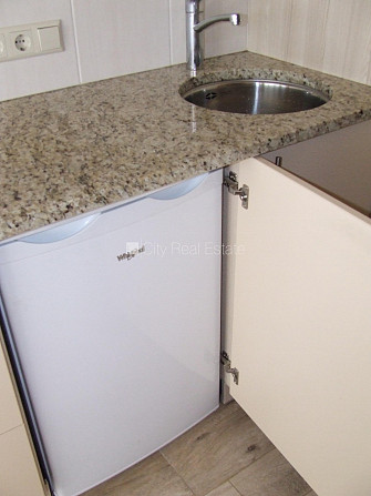 Jaunceltne, labiekārtota apzaļumota teritorija, slēgta teritorija, pirmais stāvs ar dārzu, Rīga - foto 6