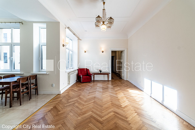 Земля в собственности, фасадный дом, реновированный дом, количество квартир в Рига - изображение 5