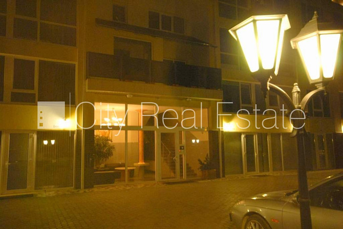 Projekts - Citi Nova, jaunceltne, pagalma māja, labiekārtots apzaļumots pagalms, bruģēts Rīga - foto 15