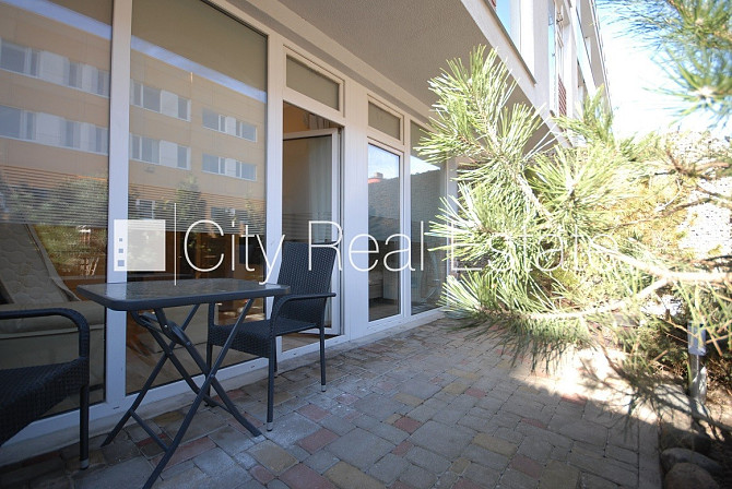 Jaunceltne, labiekārtota apzaļumota teritorija, slēgts pagalms, iežogota teritorija ar metāla Rīga - foto 10