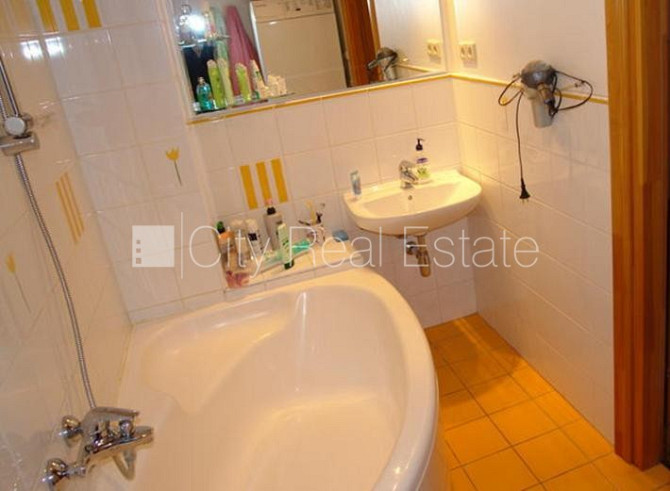 Pagalma māja, vieta automašīnai, guļamistabu skaits 1 gab., viena istaba izolēta, studio tipa, Rīga - foto 10