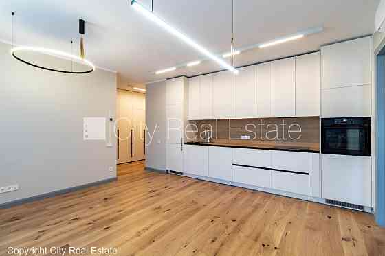 Новостройка, дом во дворе, благоустроенный озеленённый двор, возможность аренды Рига