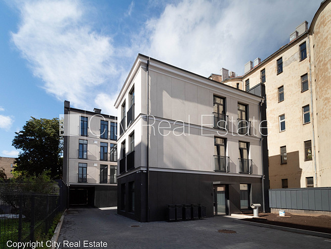 Новостройка, дом во дворе, благоустроенный озеленённый двор, возможность аренды Рига - изображение 20