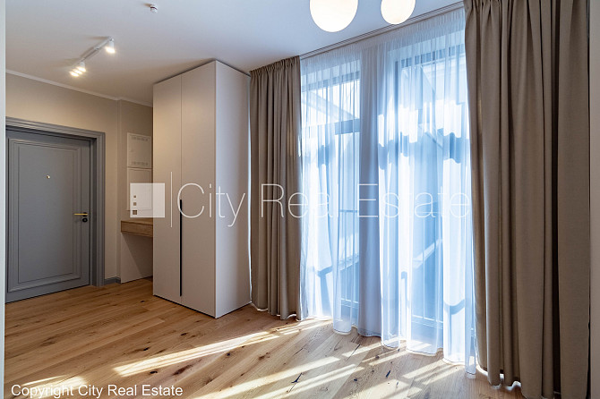 Jaunceltne, pagalma ēka, iespēja nomāt autostāvvietu, pagalmā bērnu spēļu laukums, ir Rīga - foto 6