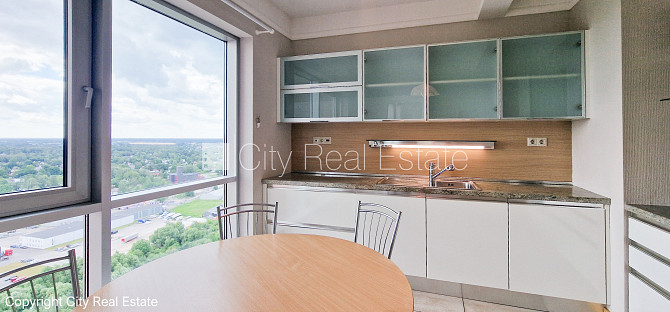 Projekts - Panorama Plaza, jaunceltne, pagalma ēka, labiekārtots apzaļumots pagalms, slēgta Rīga - foto 15