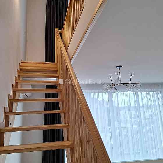 Новостройка, фасадный дом, закрытый двор, возможность аренды парковки, вход с Rīga