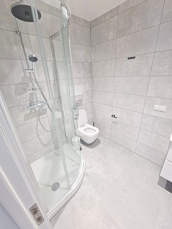 Fasādes māja, renovēta māja, slēgts pagalms, iežogota teritorija, vieta automašīnai, Rīga - foto 15