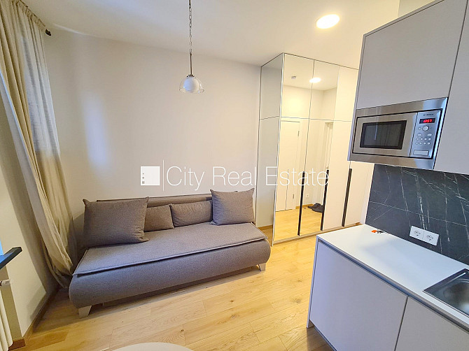 Pagalma ēka, renovēta māja, slēgts pagalms, ieeja no ielas un pagalma, ir lifts, kāpņu telpa Rīga - foto 8