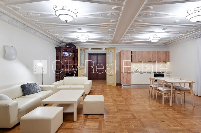 Проект - Kalpaka Residence, фасадный дом, реновированный дом, закрытый двор, объект Рига - изображение 1