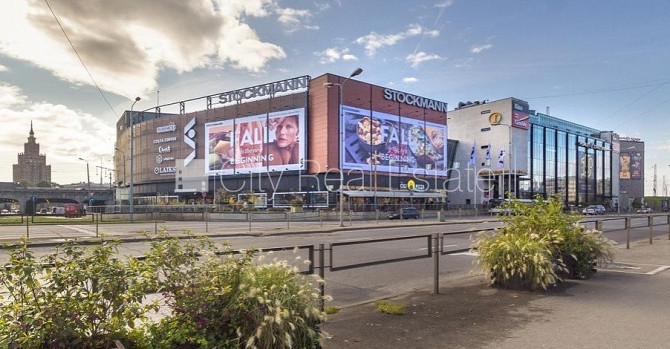 Фасадный дом, реновированный дом, вход с улицы, окна выходят во двор, окна выходят Рига - изображение 19