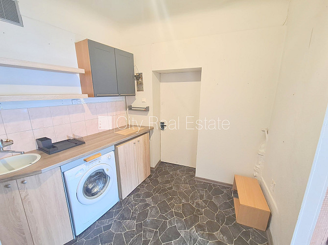 Fasādes māja, renovēta māja, slēgts pagalms, ieeja no ielas, kāpņu telpa pēc kosmētiskā Rīga - foto 11