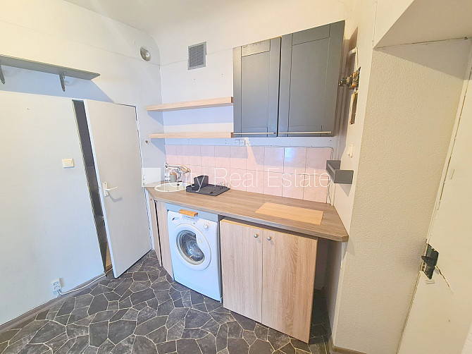 Fasādes māja, renovēta māja, slēgts pagalms, ieeja no ielas, kāpņu telpa pēc kosmētiskā Rīga - foto 12