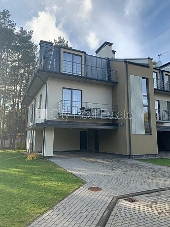 Jaunceltne, zaļā teritorija, iežogota teritorija, bezmaksas stāvvieta pagalmā, apzaļumota Jūrmala - foto 20