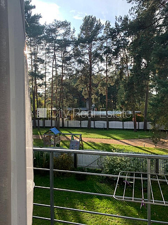 Jaunceltne, zaļā teritorija, iežogota teritorija, bezmaksas stāvvieta pagalmā, apzaļumota Jūrmala - foto 17