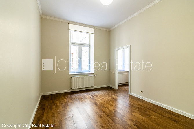 Pagalma ēka, renovēta māja, slēgts pagalms, ieeja no ielas, ir lifts, kāpņu telpa pēc Rīga - foto 8