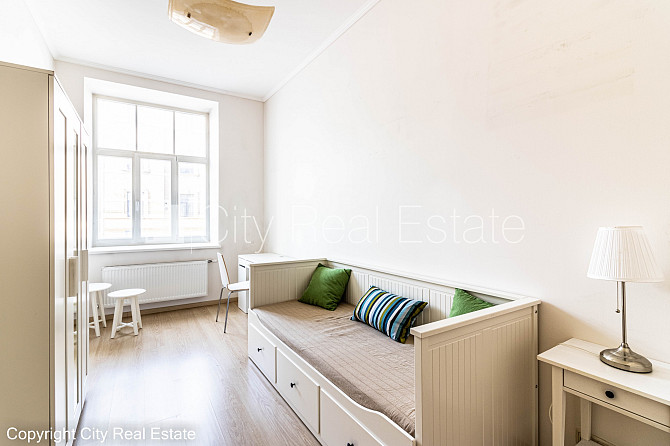 Земля в собственности, фасадный дом, поменянное покрытие крыши, кирпичные стены, Рига - изображение 8