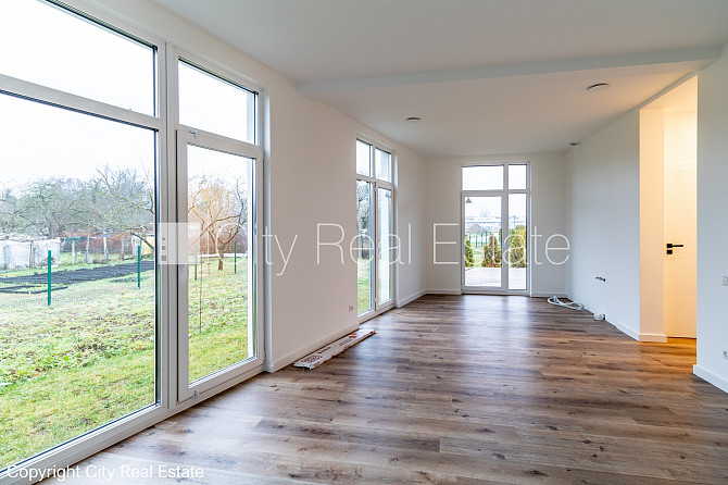 Рядный дом, энергоэффективный дом, благоустроенная озеленённая территория, Рига - изображение 2