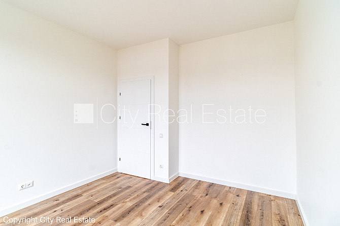 Рядный дом, энергоэффективный дом, благоустроенная озеленённая территория, Рига - изображение 11