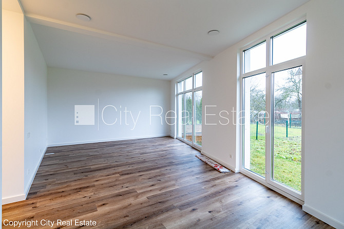 Рядный дом, энергоэффективный дом, благоустроенная озеленённая территория, Рига - изображение 3