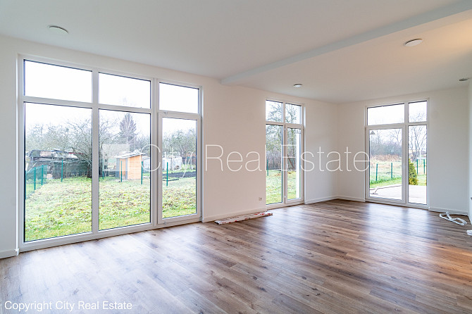 Рядный дом, энергоэффективный дом, благоустроенная озеленённая территория, Рига - изображение 1