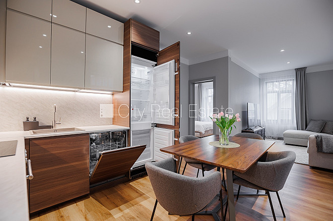 Fasādes māja, dzīvokļu skaits ēkā  5 gab., apsaimniekošanas maksa mēnesī 110 EUR, zaļā Jūrmala - foto 8