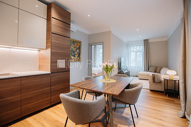 Fasādes māja, dzīvokļu skaits ēkā  5 gab., apsaimniekošanas maksa mēnesī 110 EUR, zaļā Jūrmala - foto 7