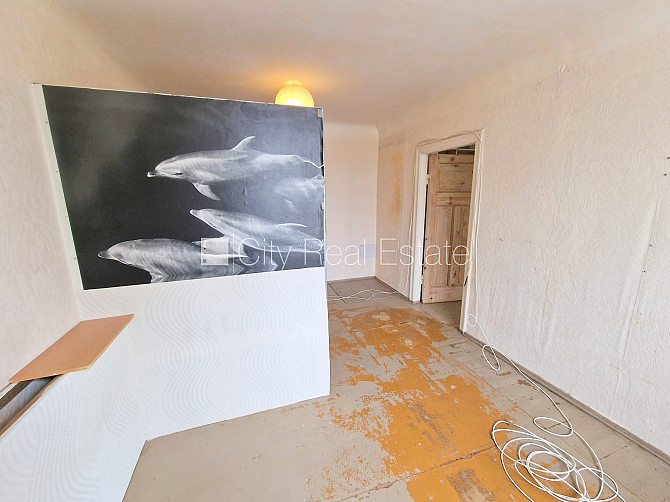 Дом во дворе, закрытый двор, вход с улицы, лестничная клетка после косметического Рига - изображение 6