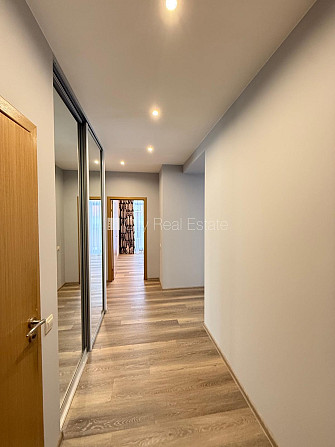 Projekts - Tomsona terases 2, pazemes autostāvvieta, ir lifts, terase 9,2 m2, guļamistabu skaits Rīga - foto 4