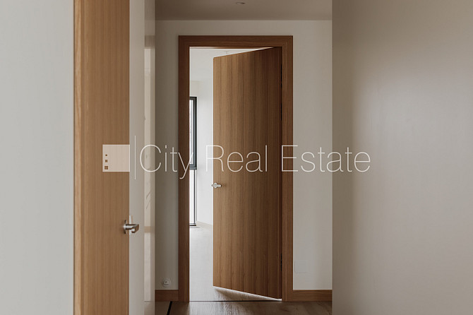 Fasādes māja, renovēta māja, slēgts pagalms, iespēja nomāt autostāvvietu, pazemes Rīga - foto 4