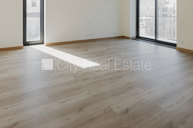 Fasādes māja, renovēta māja, slēgts pagalms, iespēja nomāt autostāvvietu, pazemes Rīga - foto 3